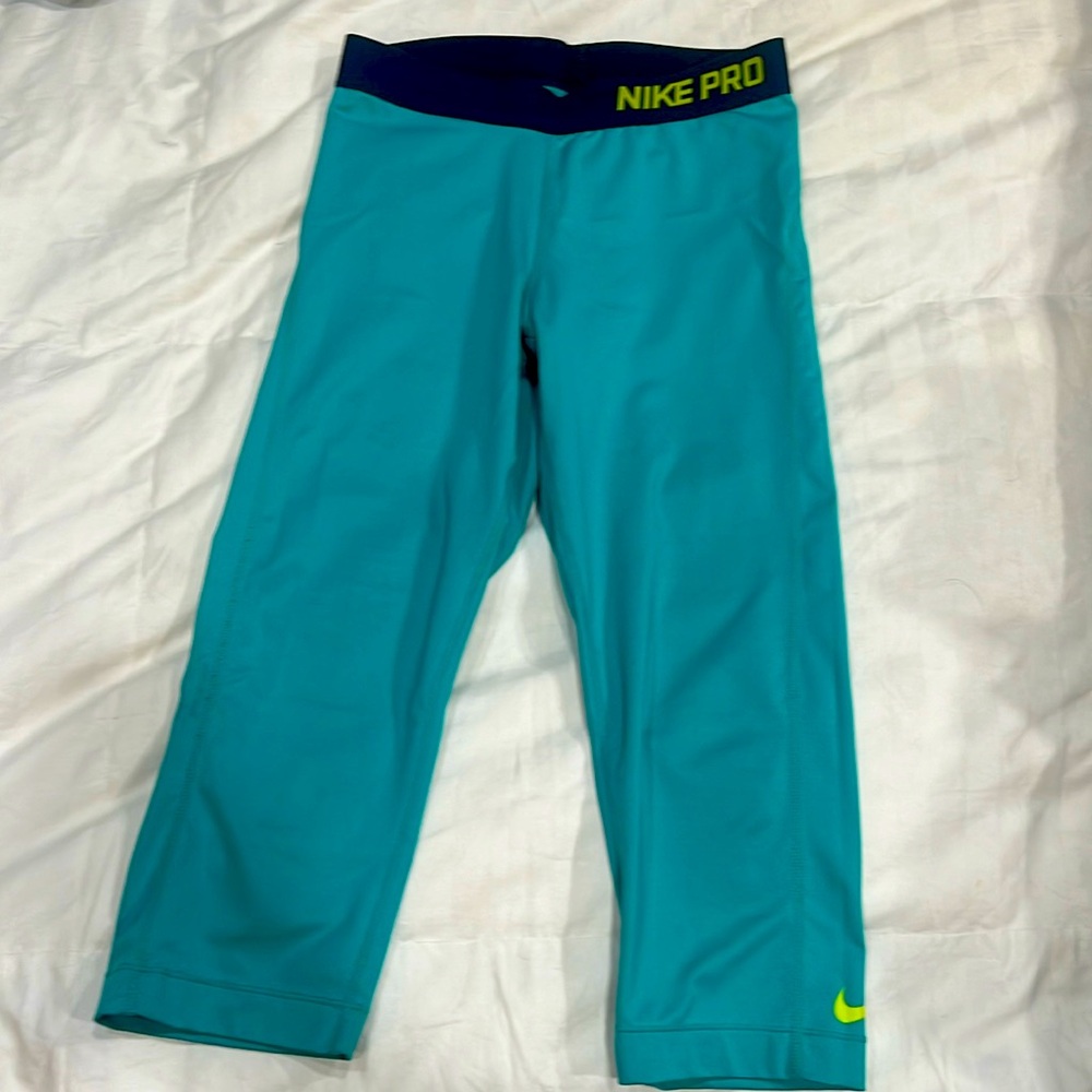 Nike DryFit Aqua leggings